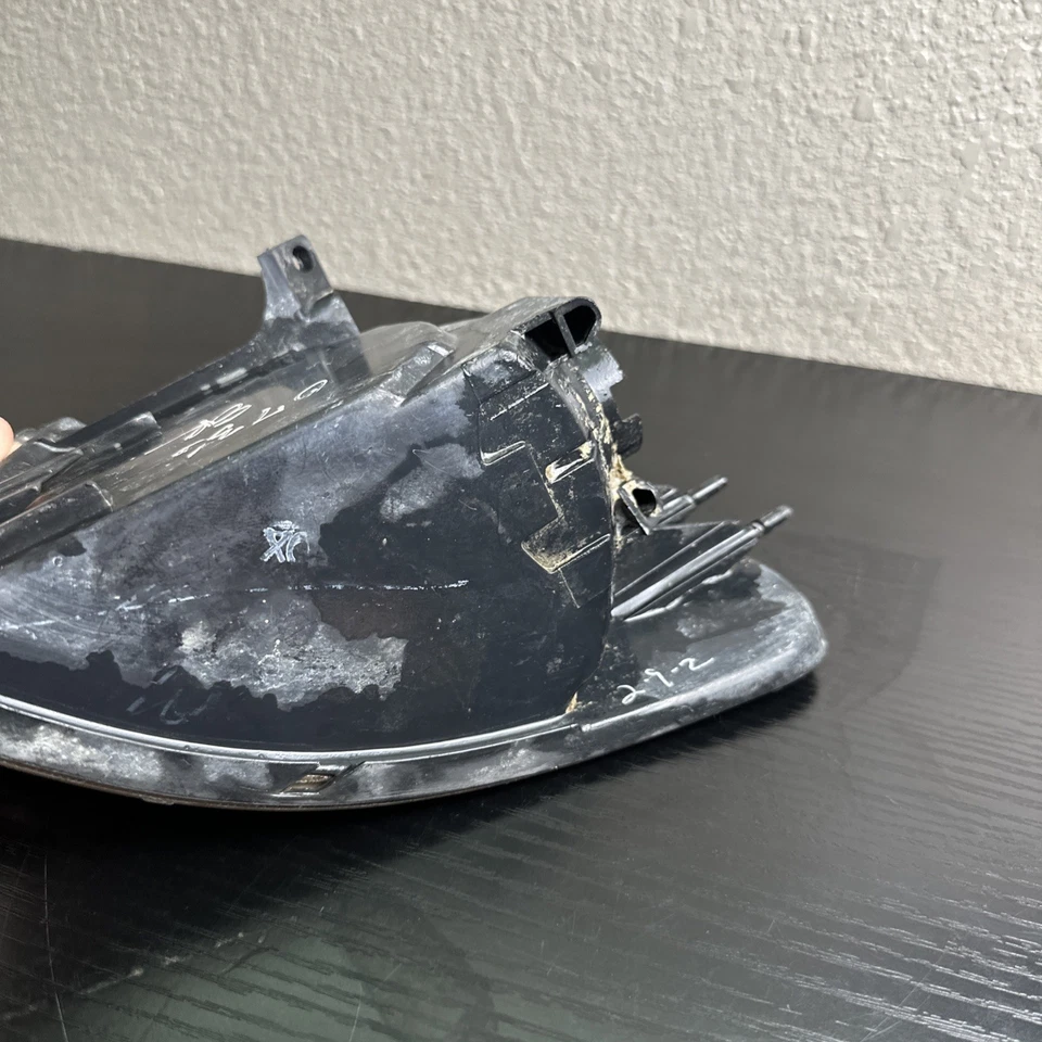 1992 - 95 Honda Civic 4 Door Passenger Side Corner Lens OEM - Image 3 of 4