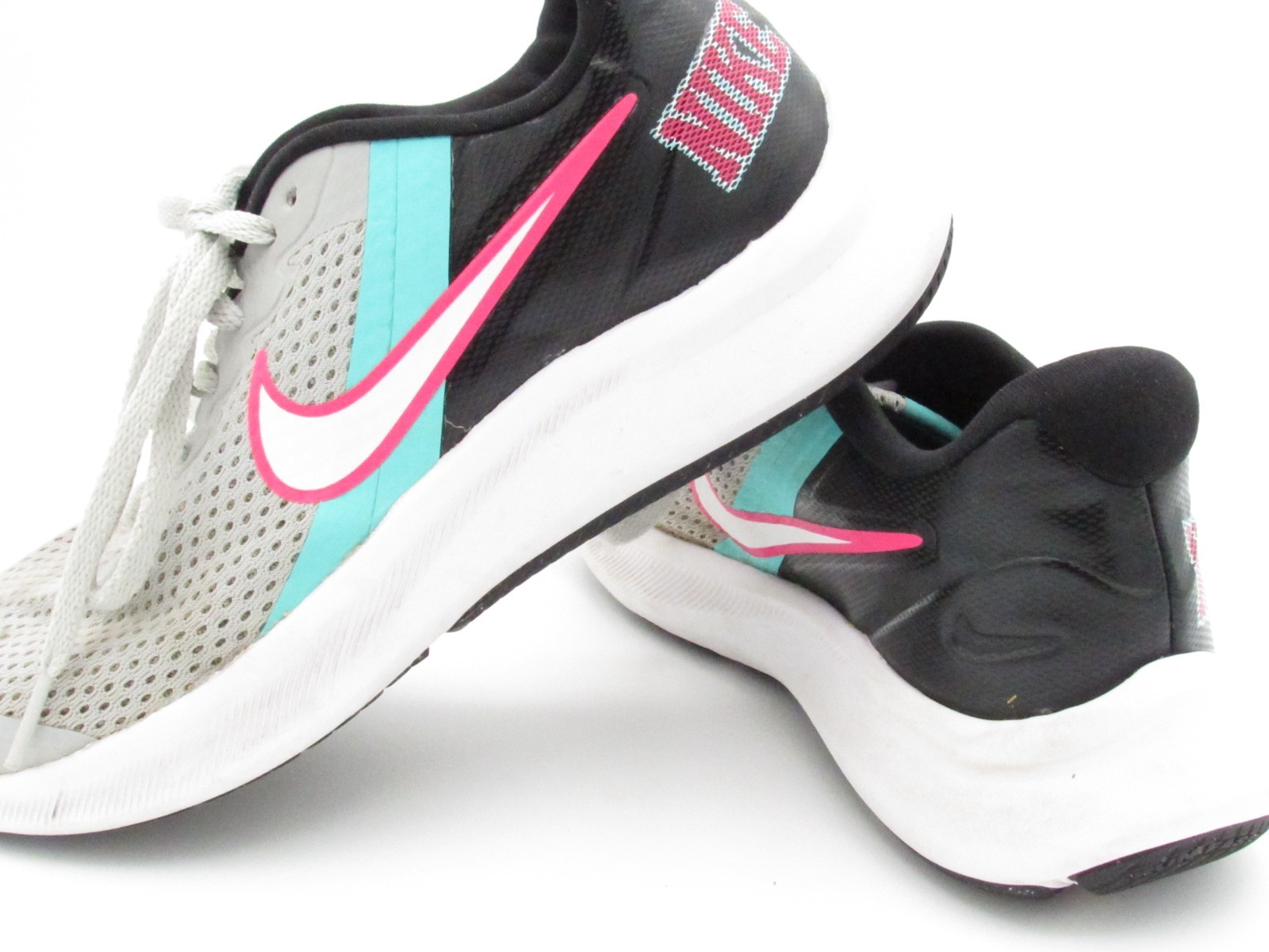 SAOLA Nike Star Runner 3 SE (DD1144 001) Grigio Nebbia Bianco Nero Taglia 5Y NIKE