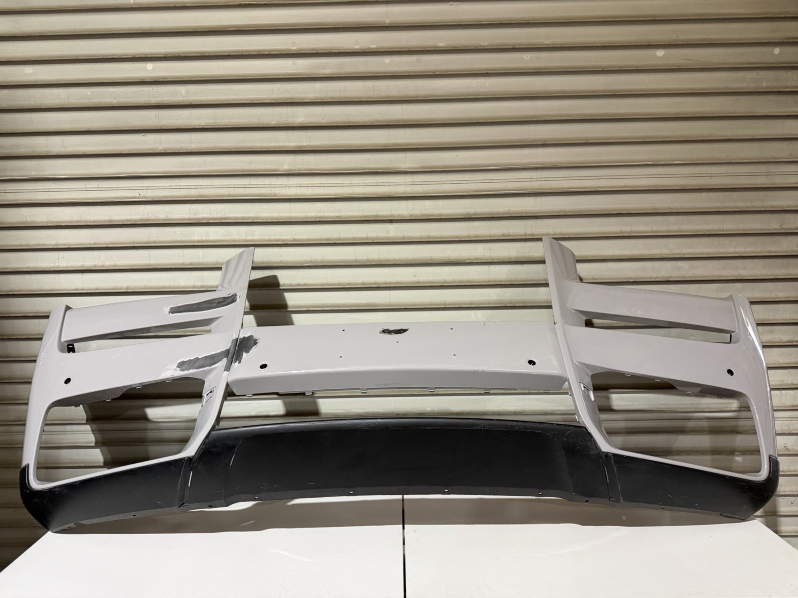 2019-2024 Rolls Royce Cullinan Front Bumper Cover 51117448893 OEM