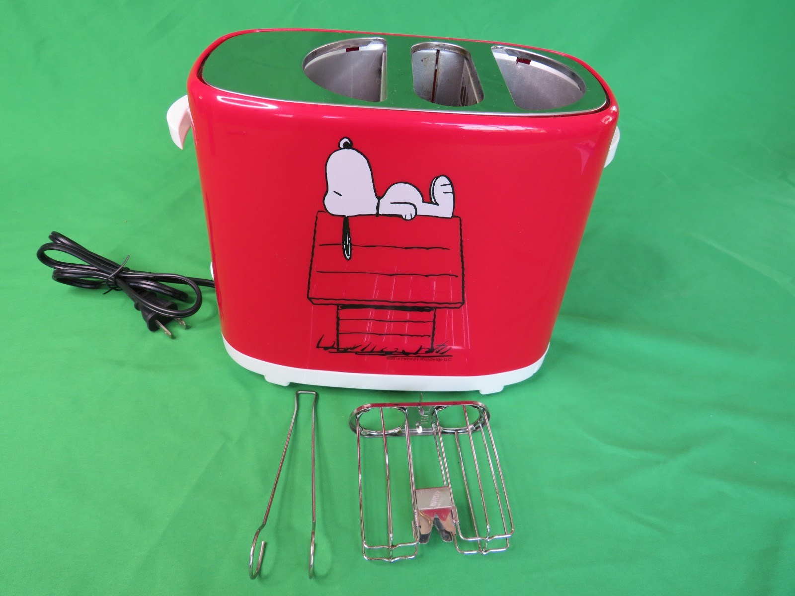 Retro Peanuts Snoopy Hot Dog Toaster Hot Dogs & Buns!