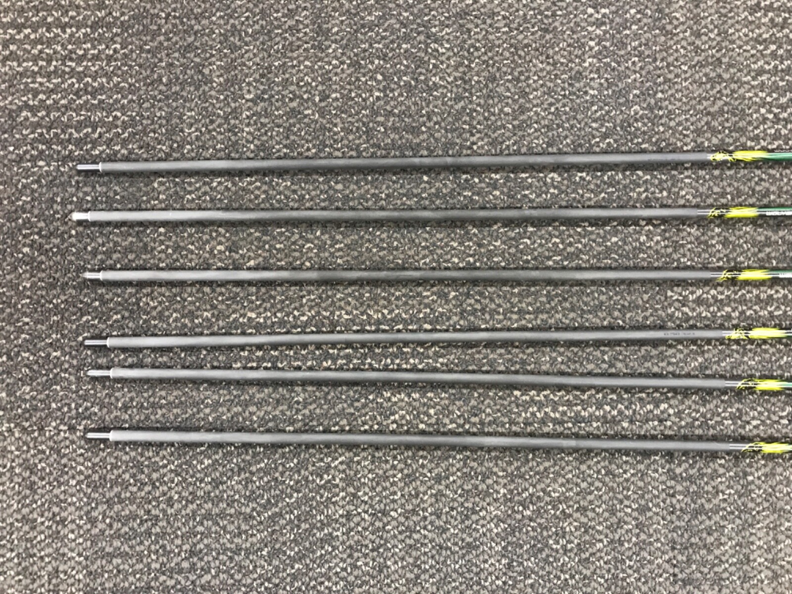 Carbon Express Wolverine Hunter 5570 Carbon 30" Arrow 6 Pack eBay