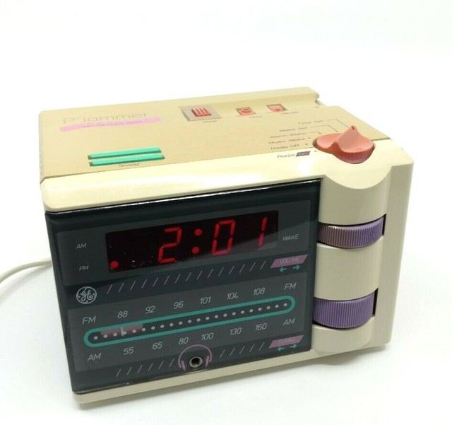 GE P'Jammer PJammer Vintage Alarm Clock AM FM Radio 74607WHA 1980s