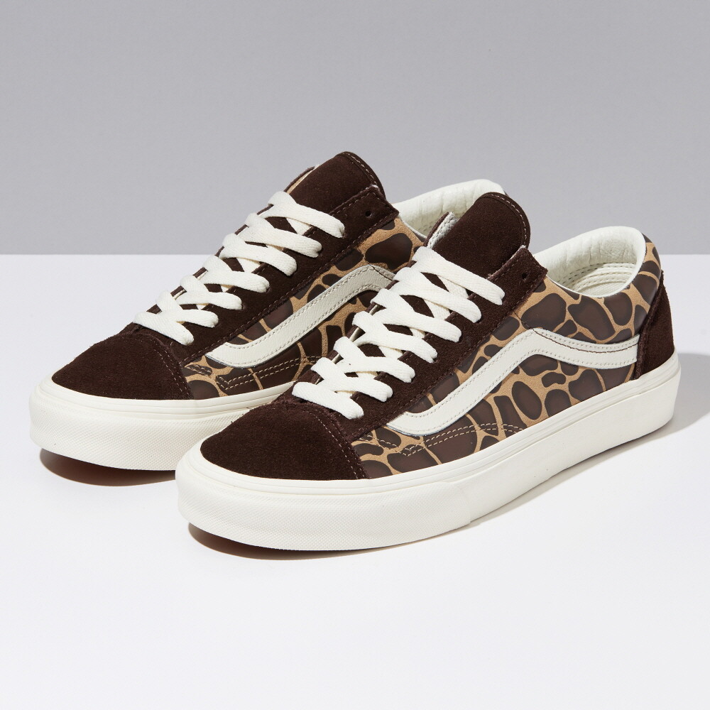 vans giraffe