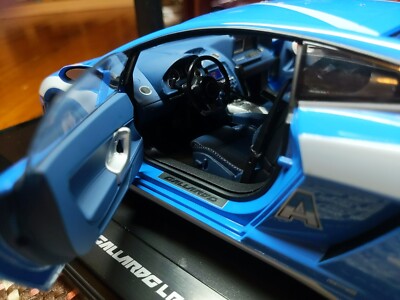 Lamborghini Gallardo LP5 60-4, Polizia - döküm modeli - Welly 43620IP-F