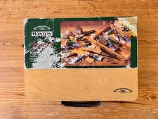 Vintage Winton oil painting set in wooden box