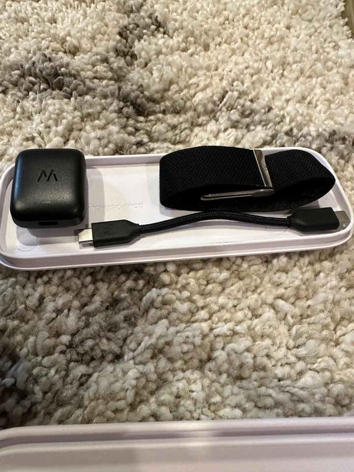 Detector cardíaco con sensor de vida WHOOP MG - Rastreador de salud y estado físico 970-003-000 Foto 2 de 3