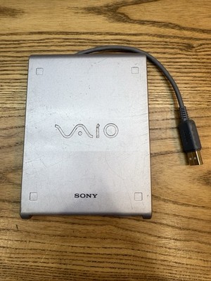SONY PCGA-UFD5 VAIO Silver  3.5'' External Interface Floppy Drive Untested