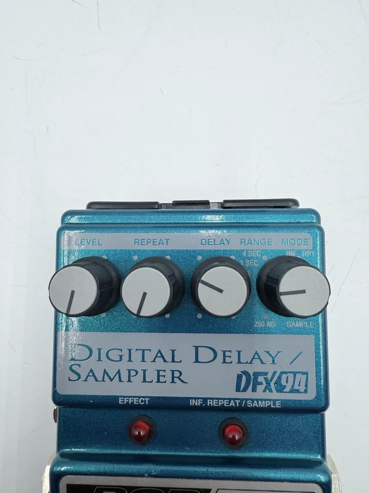 Pedal de efectos para guitarra DOD DFX 94 Digital Delay/Sampler hecho en EE. UU. Foto 3 de 4