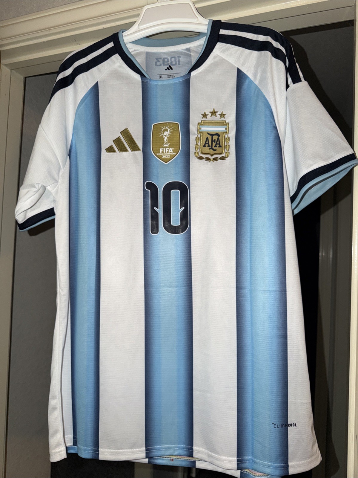 adidas Argentina 2022 World Cup Winner Lionel Messi #10 Jersey Men’s Size XL