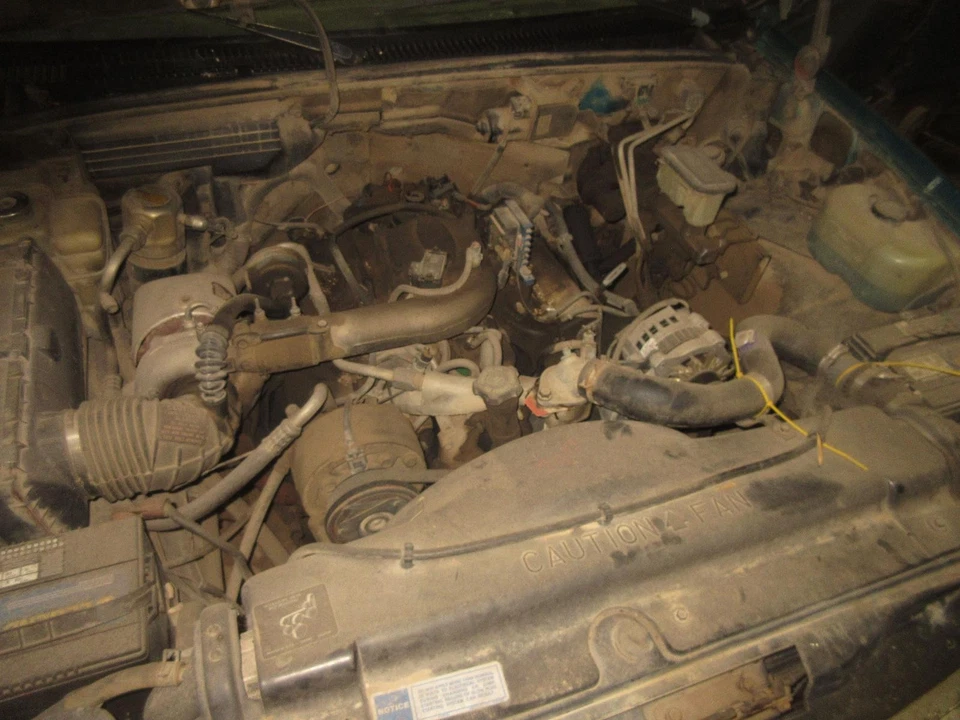 Used Turn Signal / Parking Light Assembly fits: 1994 Chevrolet 2500 PICKUP Park - Image 2 of 4