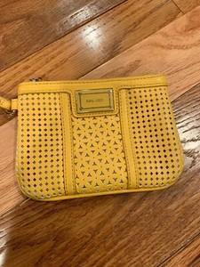 nine west yellow purse