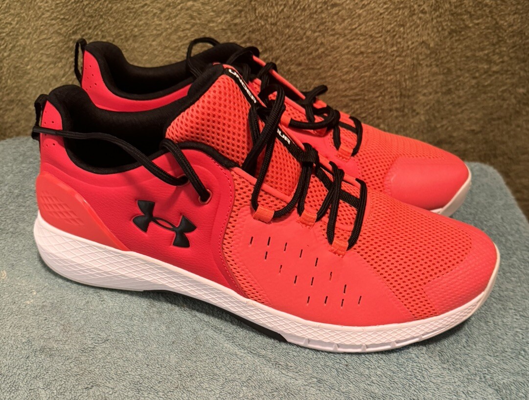 Under Armour Men display picture 1