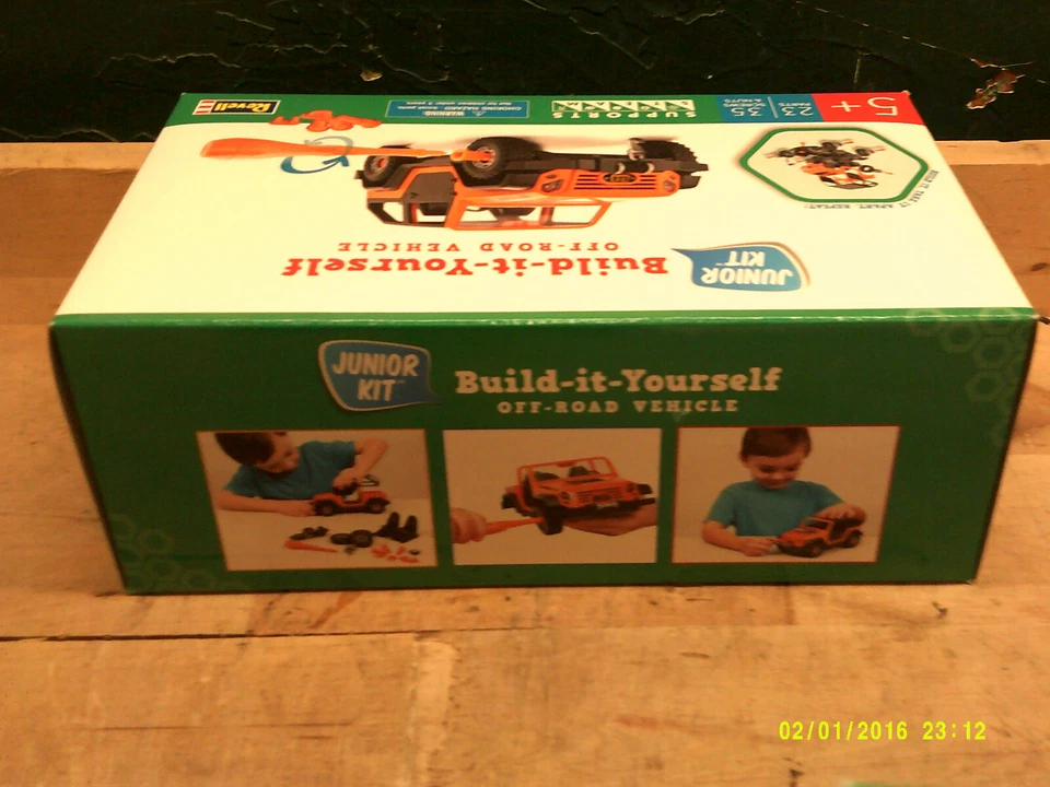 Revell Off Road Vehicle Junior model Kit  - Image 4 of 4