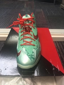 lebron 11 xmas