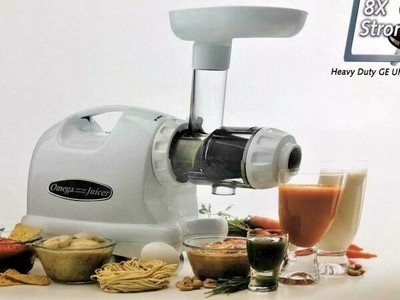 Omega j8004 nutrition center juicer in White (737416080042)