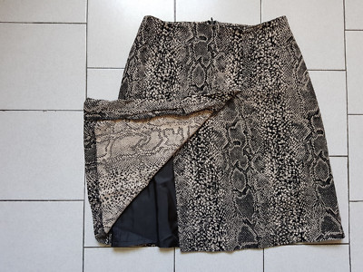 Jupe Femme Taille 38 MODEL - Aspect Froissé, Doublée, Gris Et Noir, Proche Du Neuf
