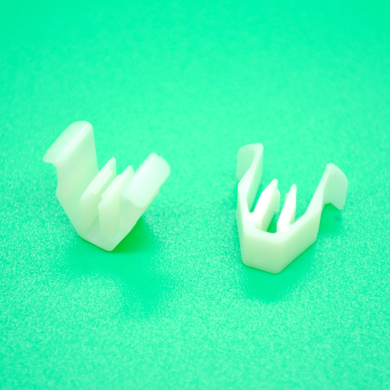 10pcs Nylon Grill molding Clips for Chevrolet Equinox Used Change The