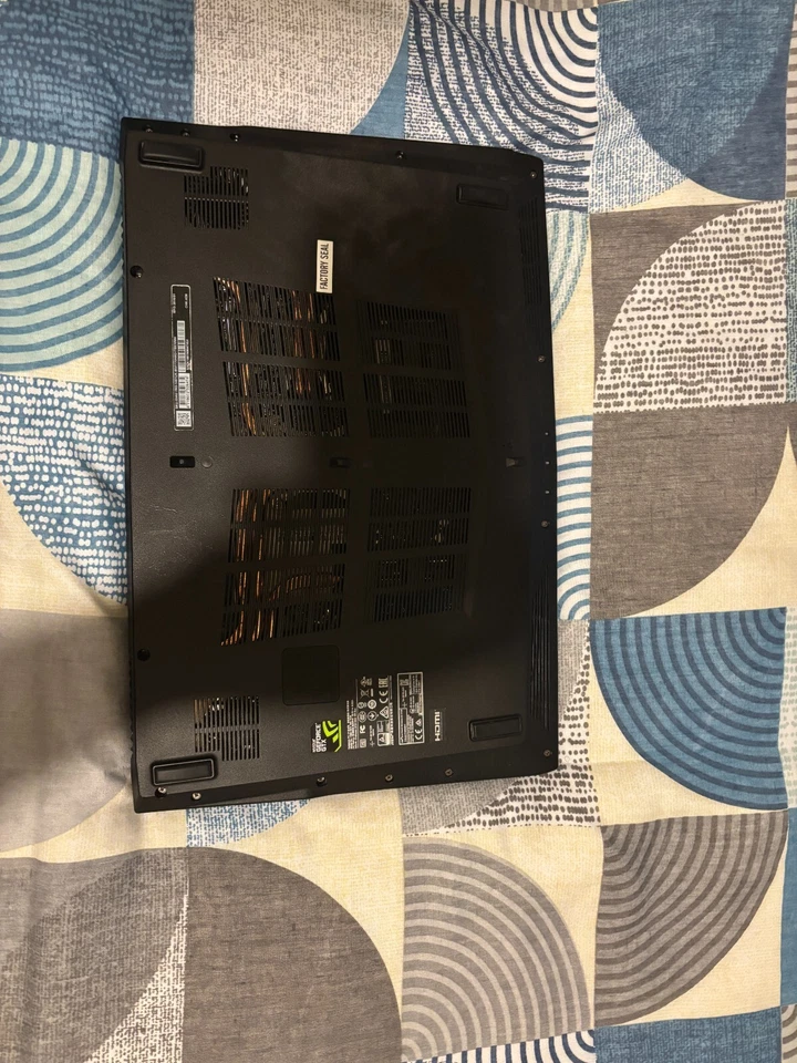 MSI MS-16J9 15.6" Gaming Laptop Intel Core i7 HQ 16GB RAM 1TB SSD - Black / Red - Image 3 of 4