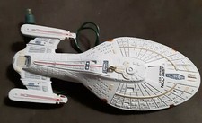 Hallmark Keepsake  Ornament Star Trek U.S.S. Voyager 1996  New in Mint Box 