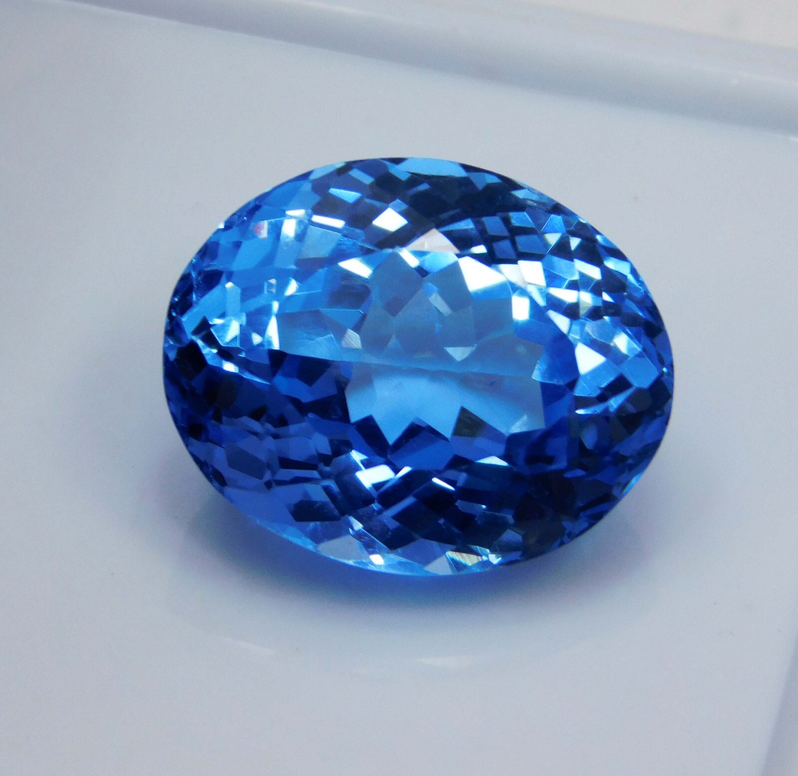 Certified 18.50 Ct Natural Paraiba Tourmaline Neon Blue loose gemstone