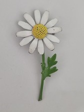 1950s Vintage Daisy Brooch Cute - Unique Flower Pin, Enamel, Metal, Pretty 2.5"