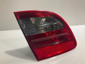 MERCEDES-BENZ E W211 Heckklappenleuchte links A2118202964 3.00 Diesel 28268395