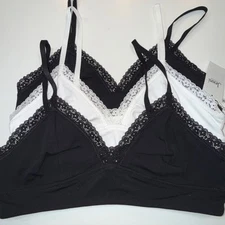 Jenni on Repeat Wide Lace Bralette, set of 3  black/white/black medium 