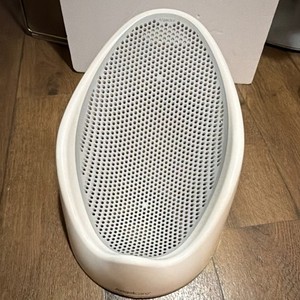 Angelcare Baby Bath Seat White Gray Mesh Design