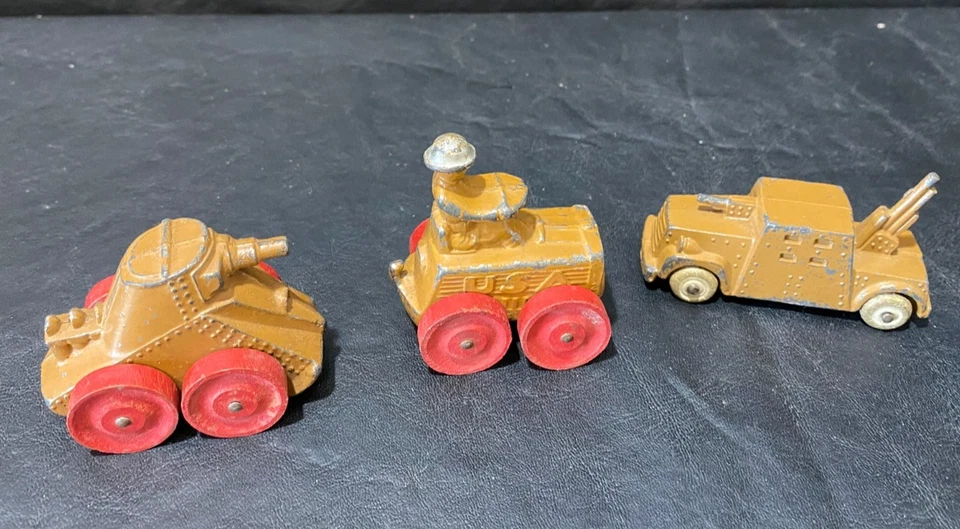 Barclay Manoil tanque tractor figura de metal militar antiguo madera ruedas de goma Foto 2 de 4