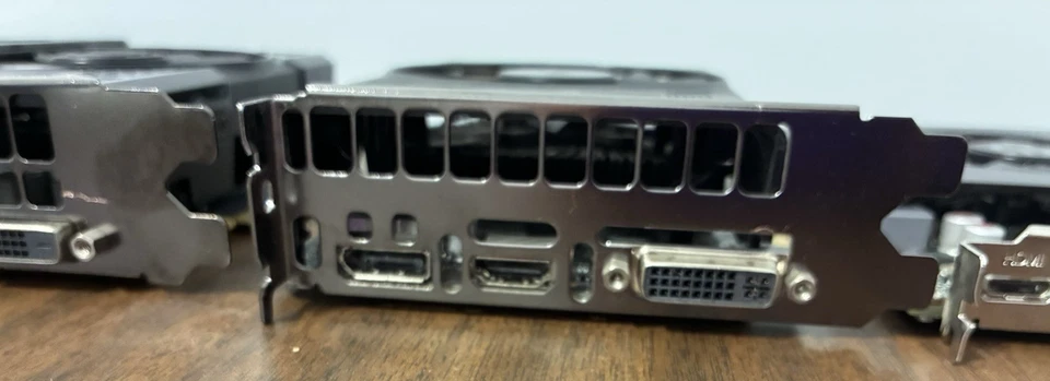 Видеокарта EVGA Geforce GTX 1050 660 Ti 750 Ti GT 730 лот из 4 - Изображение 4 из 4