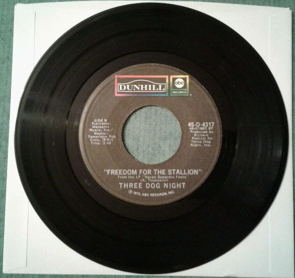 Three Dog Night "Black and White / Freedom For The Stallion" 7" 45 rpm 45-D-4317 - Image 2 of 2