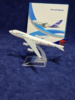 #ad New Delta Air B747 Diecast Model Airplane With Static Display Airplane Lovers $9.50