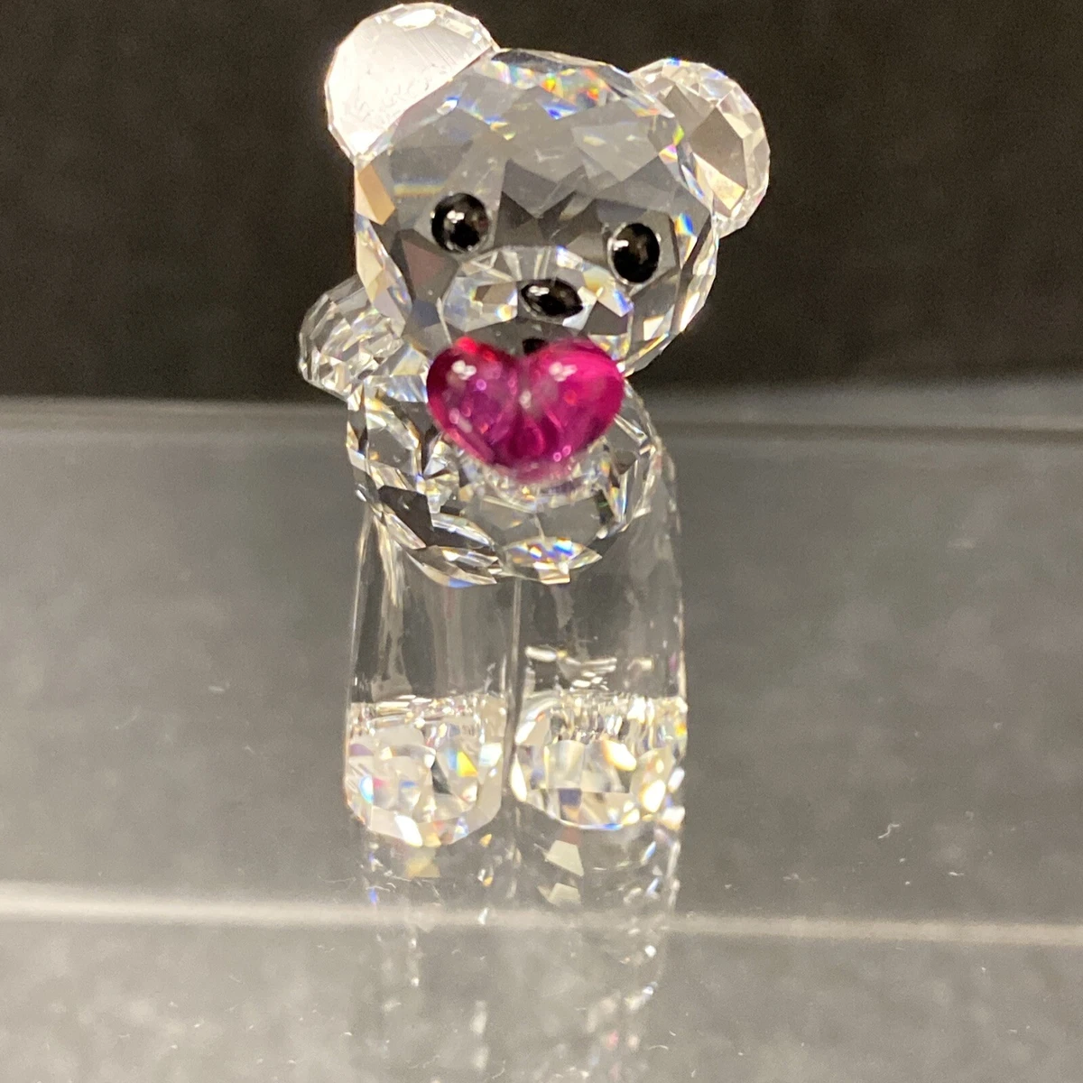 Swarovski Crystal Figurine Kris Bear Blowing Kisses 1016623 in Box