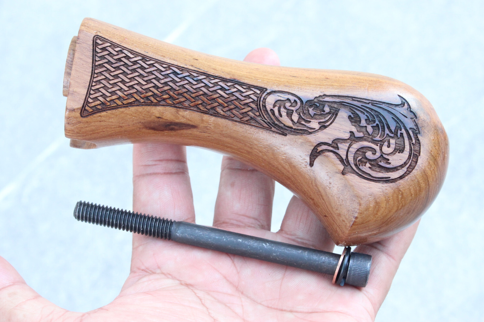 BIRDS HEAD STOCK GRIPS FOR MOSSBERG 590, 500 12&20 GA. ENGRAVED ** GRIPS ONLY ** eBay