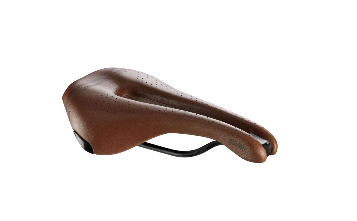 Selle Italia Novus Boost Gravel Heritage Black 256 x 135mm Selle Italia Novus Boost Gravel Heritage Black 256 x 135mm