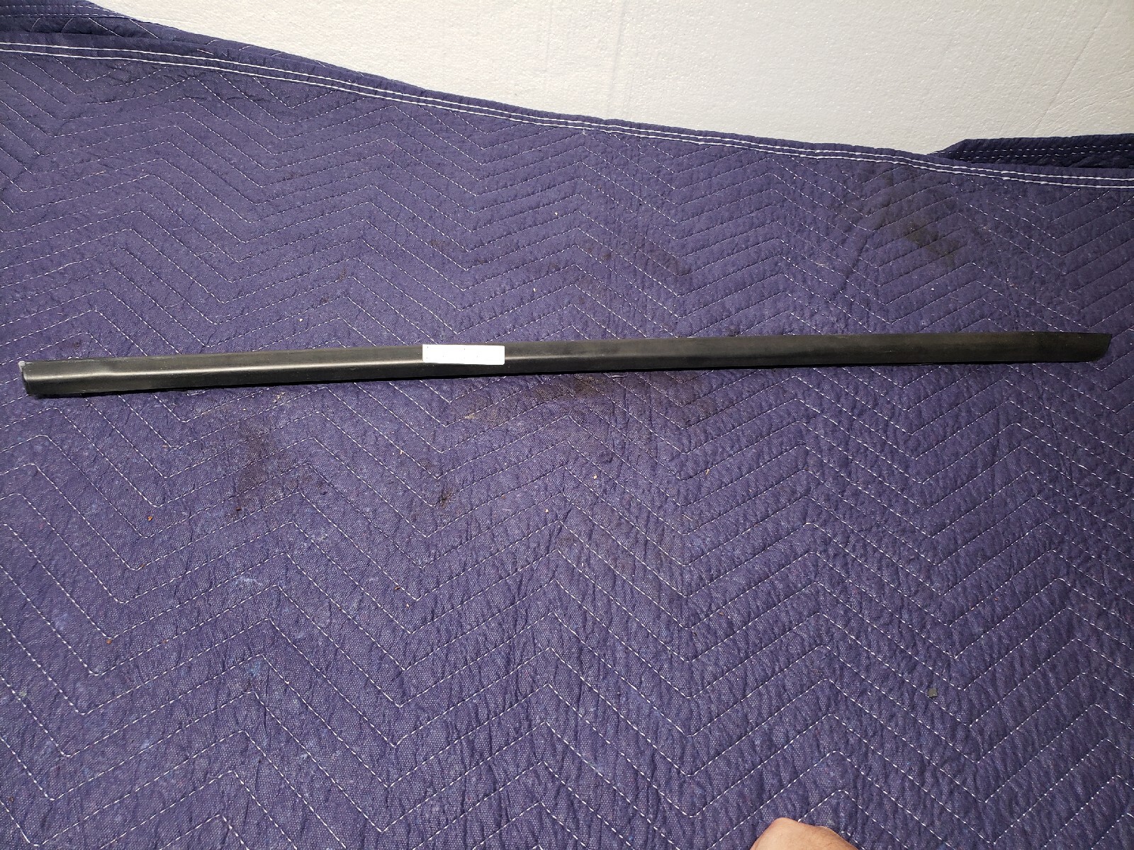 2012 - 2018 FORD FOCUS REAR RIGHT SIDE DOOR WINDOW BELT MOLDING OEM