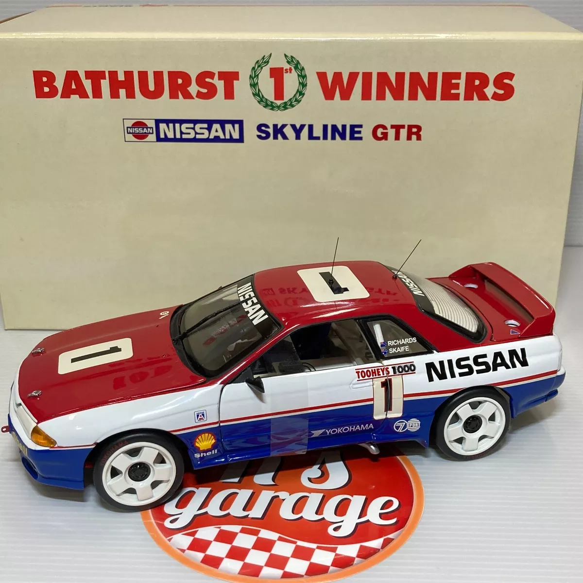 京商1/18 スカイラインGT-R(R32) Winner 1991