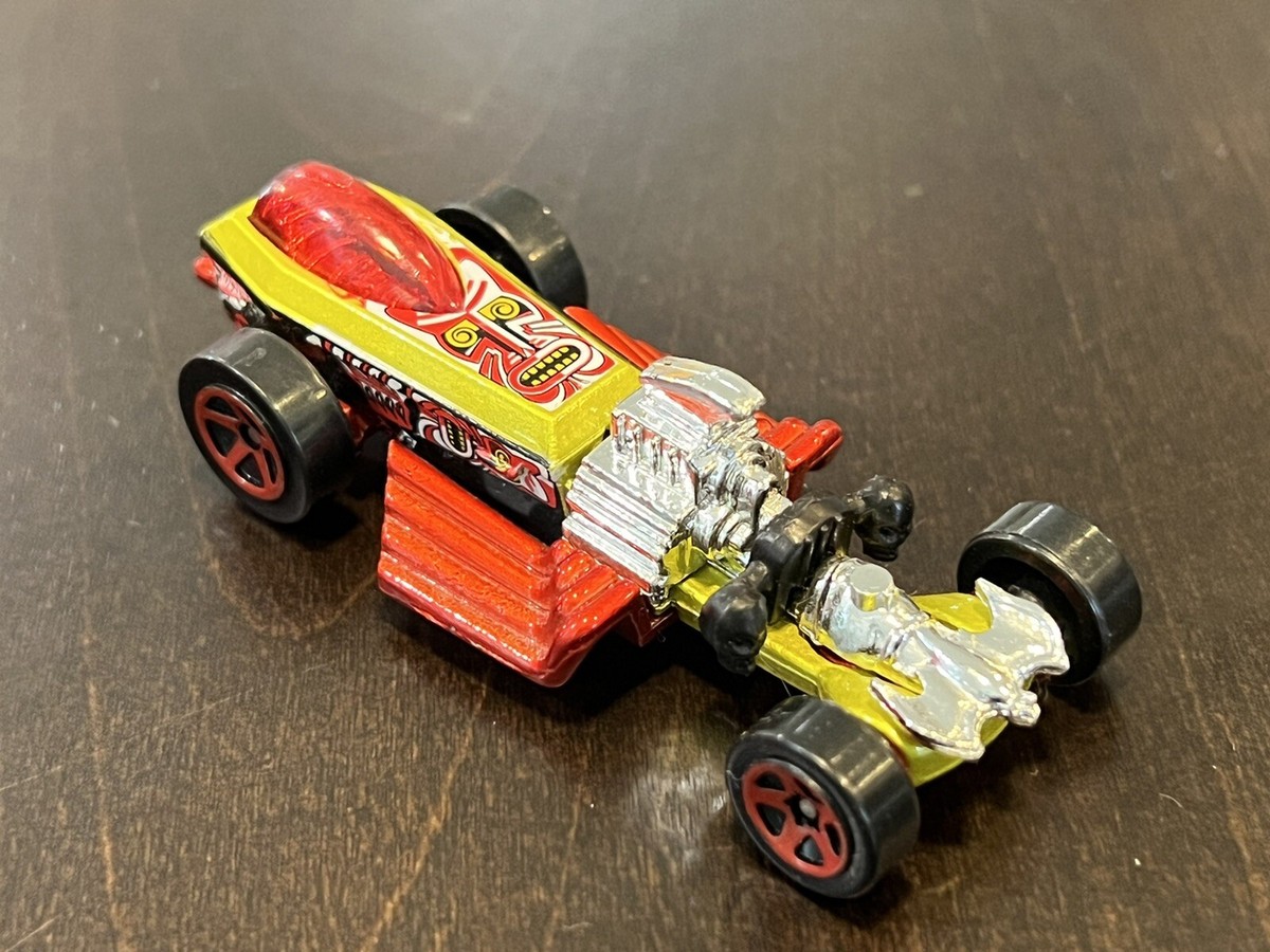 1994 Mattel Hot Wheels Red Lime Green Dragster Rigor Motor Tiki