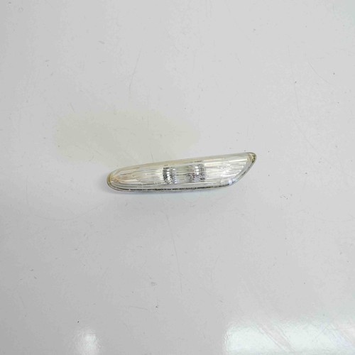 BMW 1 E87 Kotflügelblinker vorne links 7253325 2.0 Diesel 120kw 2010 3147093