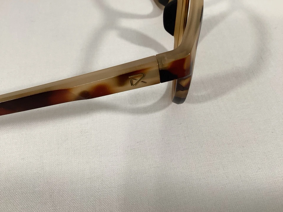 Gafas de sol Ria Eyewear Nova MARCOS DE REPUESTO SOLO 52▫️19 139 Hechas a mano en Italia Foto 3 de 4