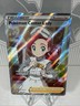 Pokémon Trainer Center Lady 185/185 Vivid Voltage Ultra Rare - NM
