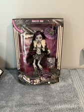 Monster High Clawdeen Wolf Black And White Reel Drama Doll 