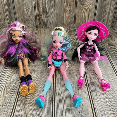 #ad Monster High 11” G3 Dolls Mattel 2021 Lagoona Clawdeen Lot Of 3 With Accessories $54.99