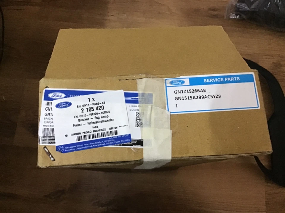 Ford Eco Sport MK2 Genuine Left Front Fog Lamp Cover 2105420 Genuine Ford Parts - Image 2 of 2