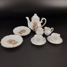 Hummel Reutter Porcelain Tea Set Germany dollhouse miniature "Follow the Leader"