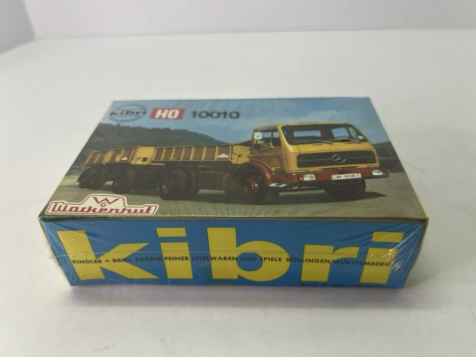 Vintage Kibri HO Scale Model #10010 Plastic Tractor Hauler - Image 2 of 4
