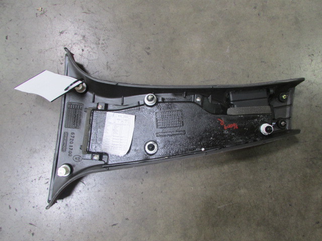 Maserati Quattroporte, Right B-Pillar Trim Panel, Bordeaux, Used, P/N 981388025