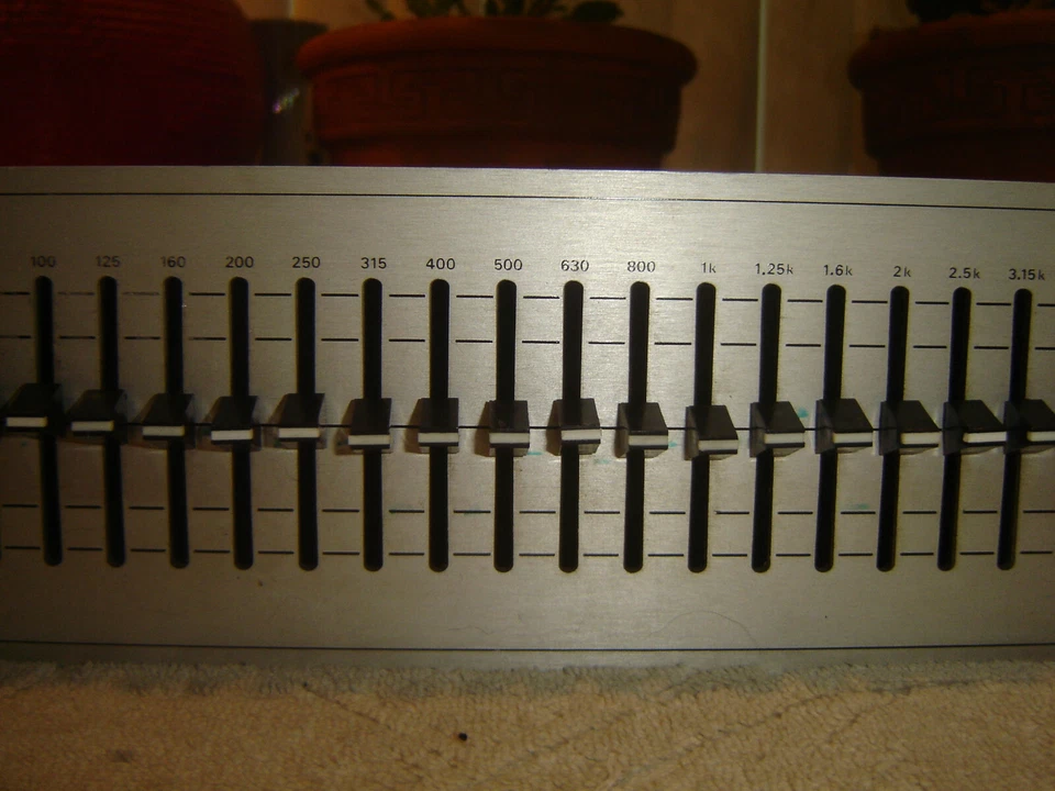 Urei 537, 27 Band Graphic Equalizer, Eq, Vintage Rack, As Is - Image 3 of 4