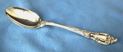 "Eloquence" Teaspoon by Lunt Sterling Silver 37 g.  no mono  6"