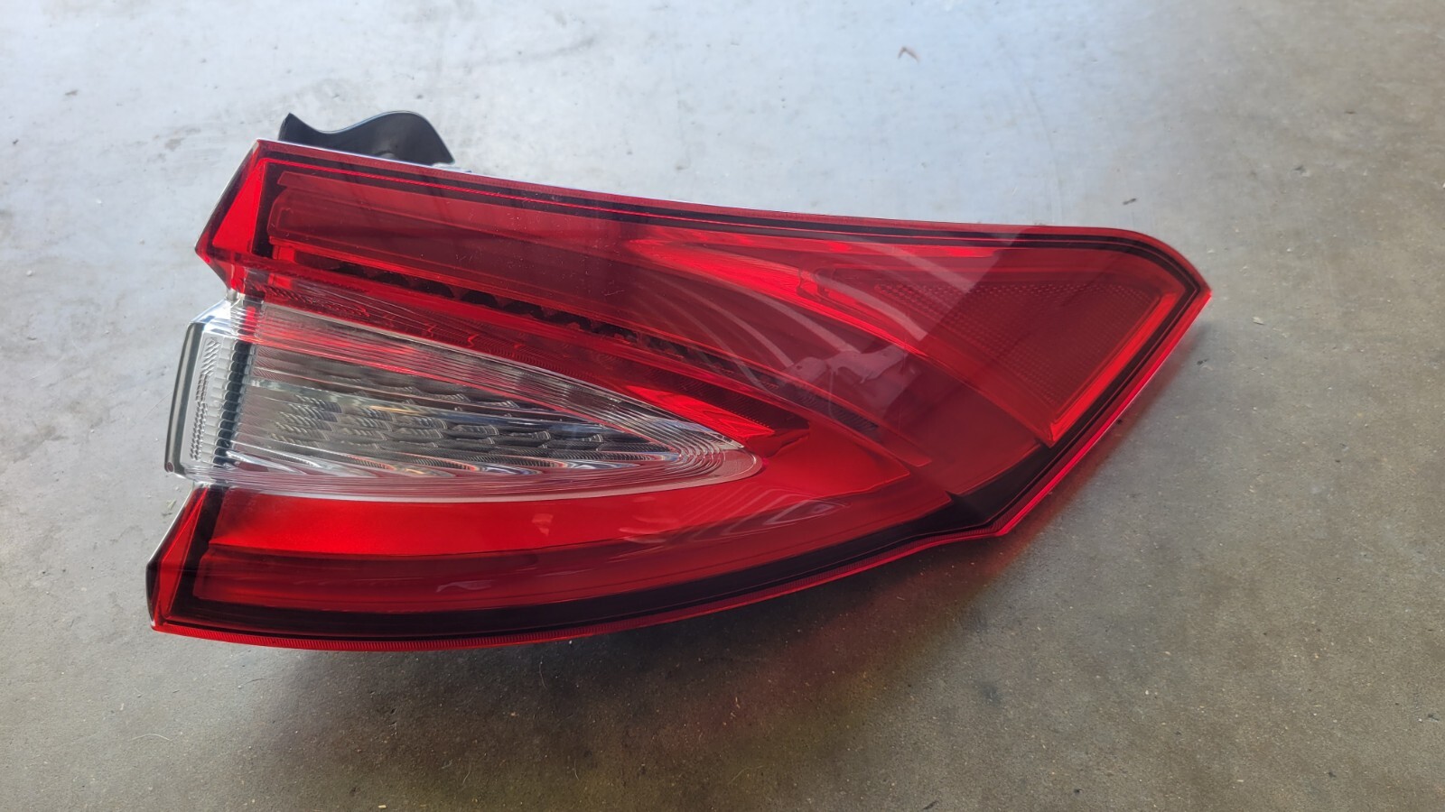Maserati Levante OEM Rear Lights Tail Light Right 2017-2020